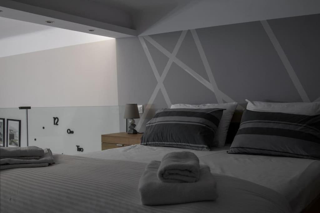 * Ck Modern Loft Near Seaside * Apartment เทสซาโลนิกิ ภายนอก รูปภาพ