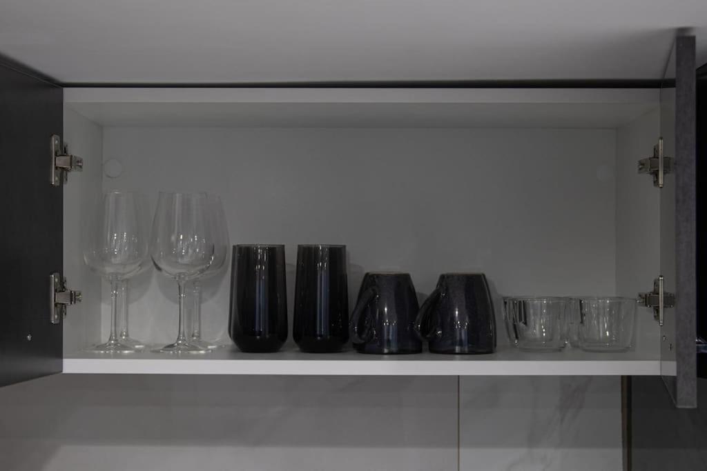 * Ck Modern Loft Near Seaside * Apartment เทสซาโลนิกิ ภายนอก รูปภาพ