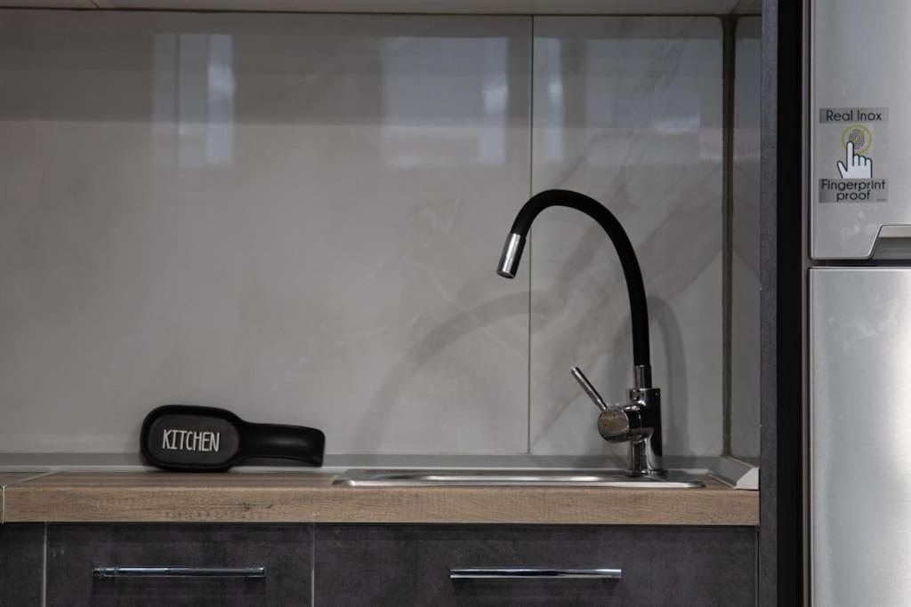 * Ck Modern Loft Near Seaside * Apartment เทสซาโลนิกิ ภายนอก รูปภาพ